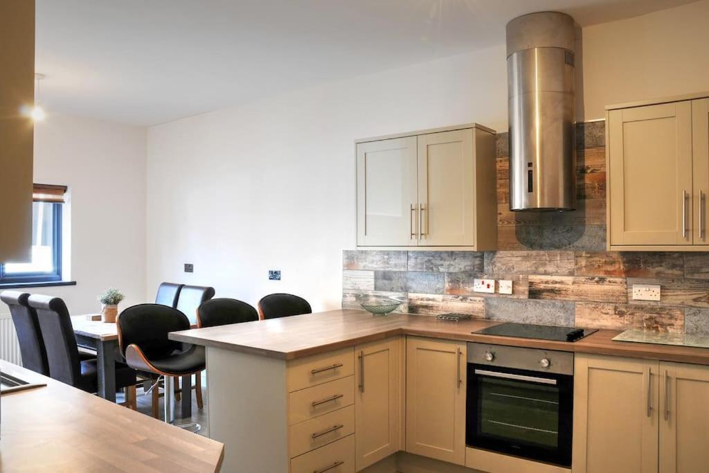 Queensgate Holiday Cottage Beverley With Parking Exterior photo